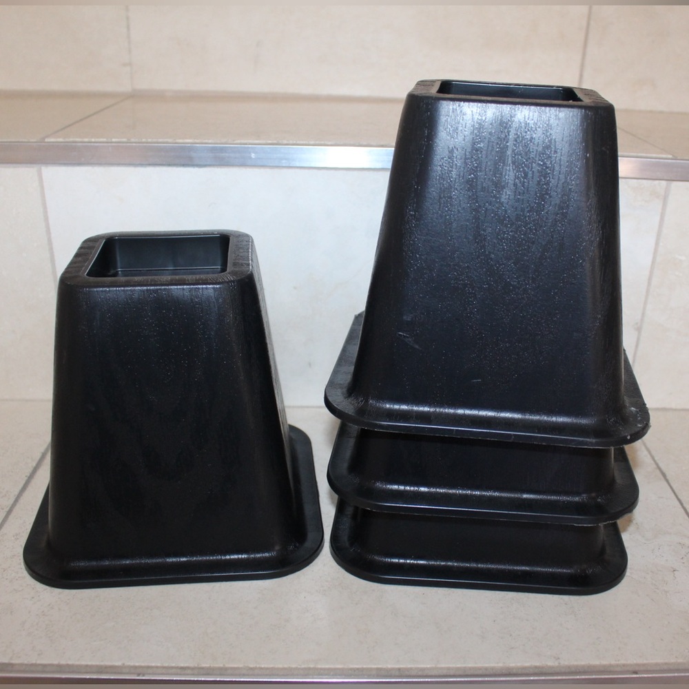 Bed Risers - set of 4